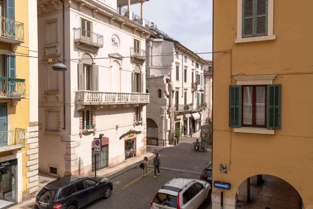 Domus Verona - Elegante Residenza Con Affaccio Su Porta Leoni Exterior foto