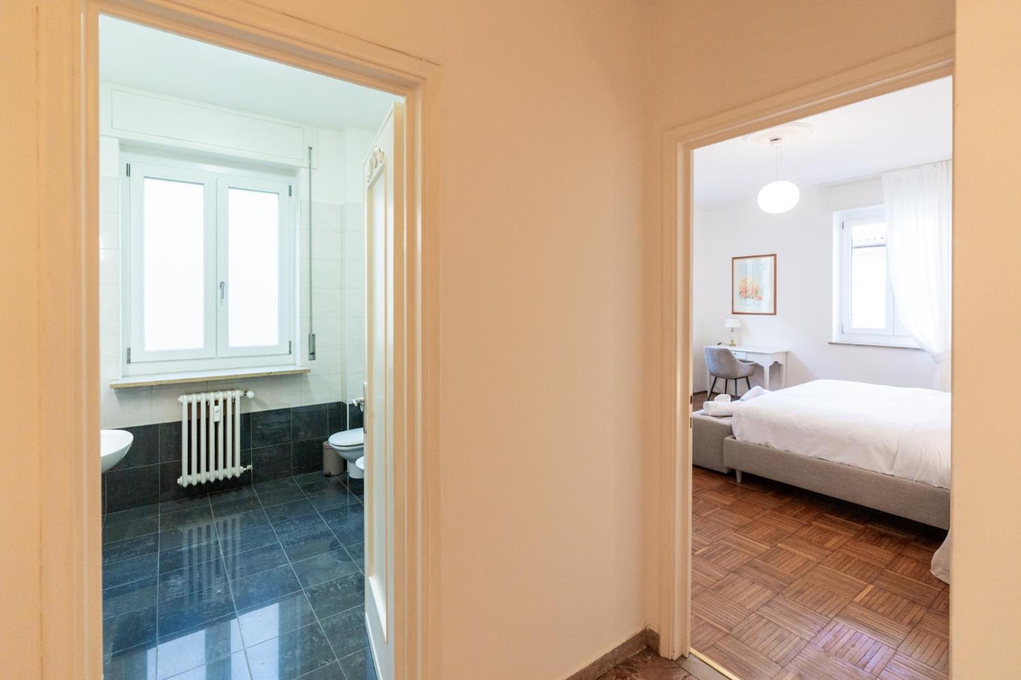 Domus Verona - Elegante Residenza Con Affaccio Su Porta Leoni Quarto foto