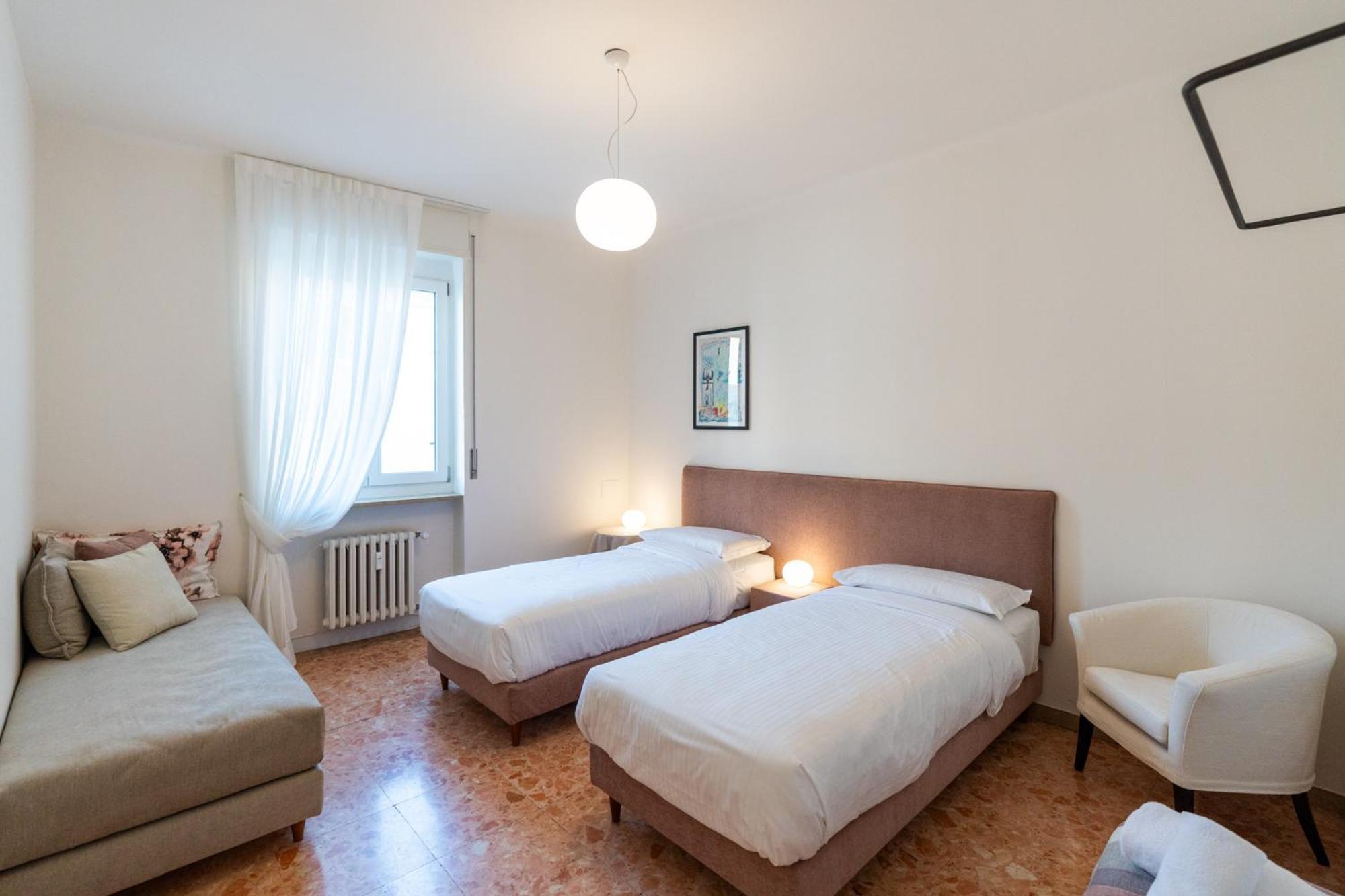 Domus Verona - Elegante Residenza Con Affaccio Su Porta Leoni Quarto foto