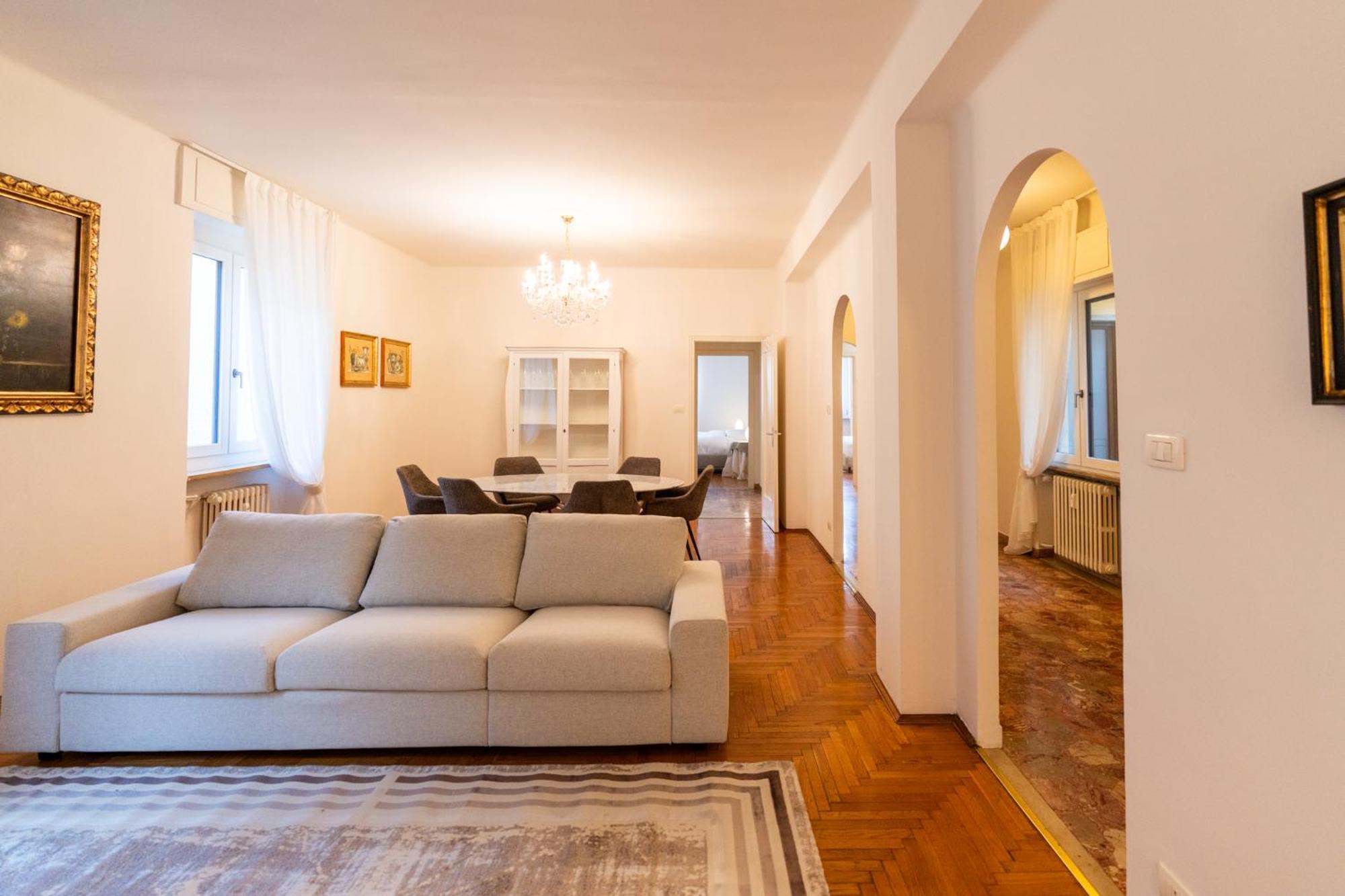Domus Verona - Elegante Residenza Con Affaccio Su Porta Leoni Quarto foto
